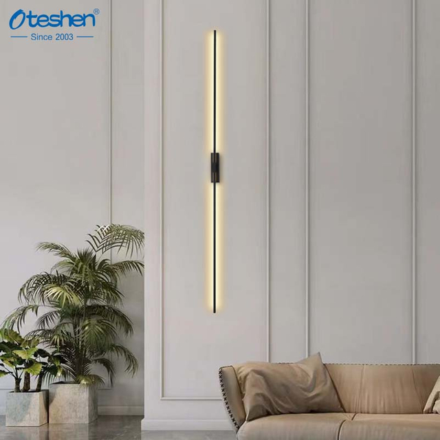 Applique murale LED lin&eacute;aire longue rotative &agrave; 360&deg; - Oteshen LBD43060-8 LBD43100-15 LBD43120-15