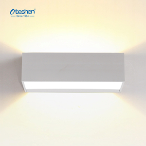 12W 90&deg; IP65 Long Square PC LED WALL LIGHT, Outdoor Single Side Emitting Wall Lamp Oteshen LBD0380-12