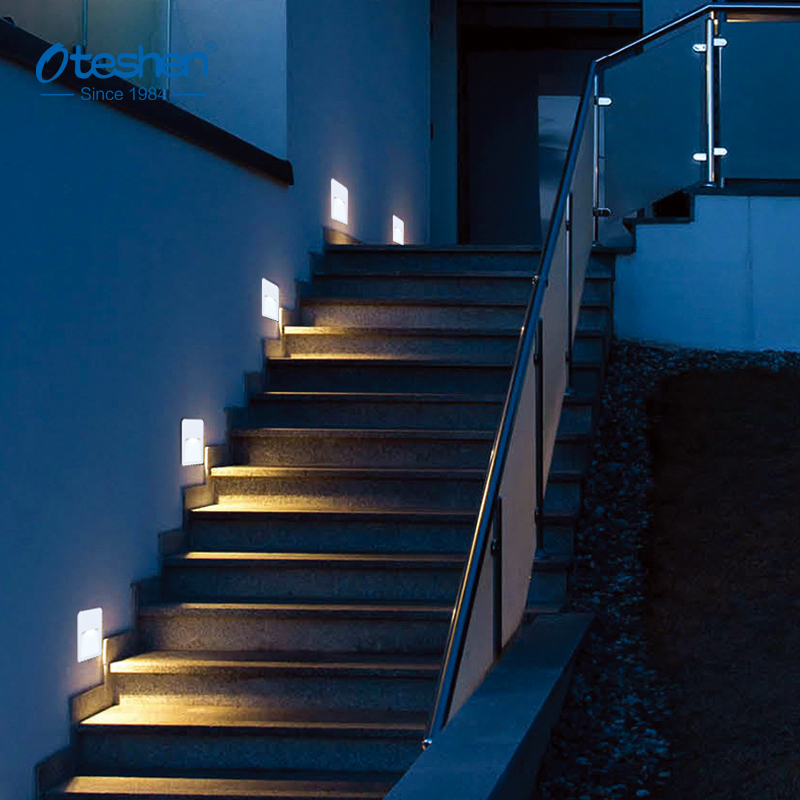 Ultra thin recessed LED step light LBD1112-2X, 2W 100lm, 75&deg; directional beam, horizontal grille anti-glare lens, IP65 waterproof, black white, size 120&times;90&times;12mm, PC plastic skirting stair light 2-year warranty
